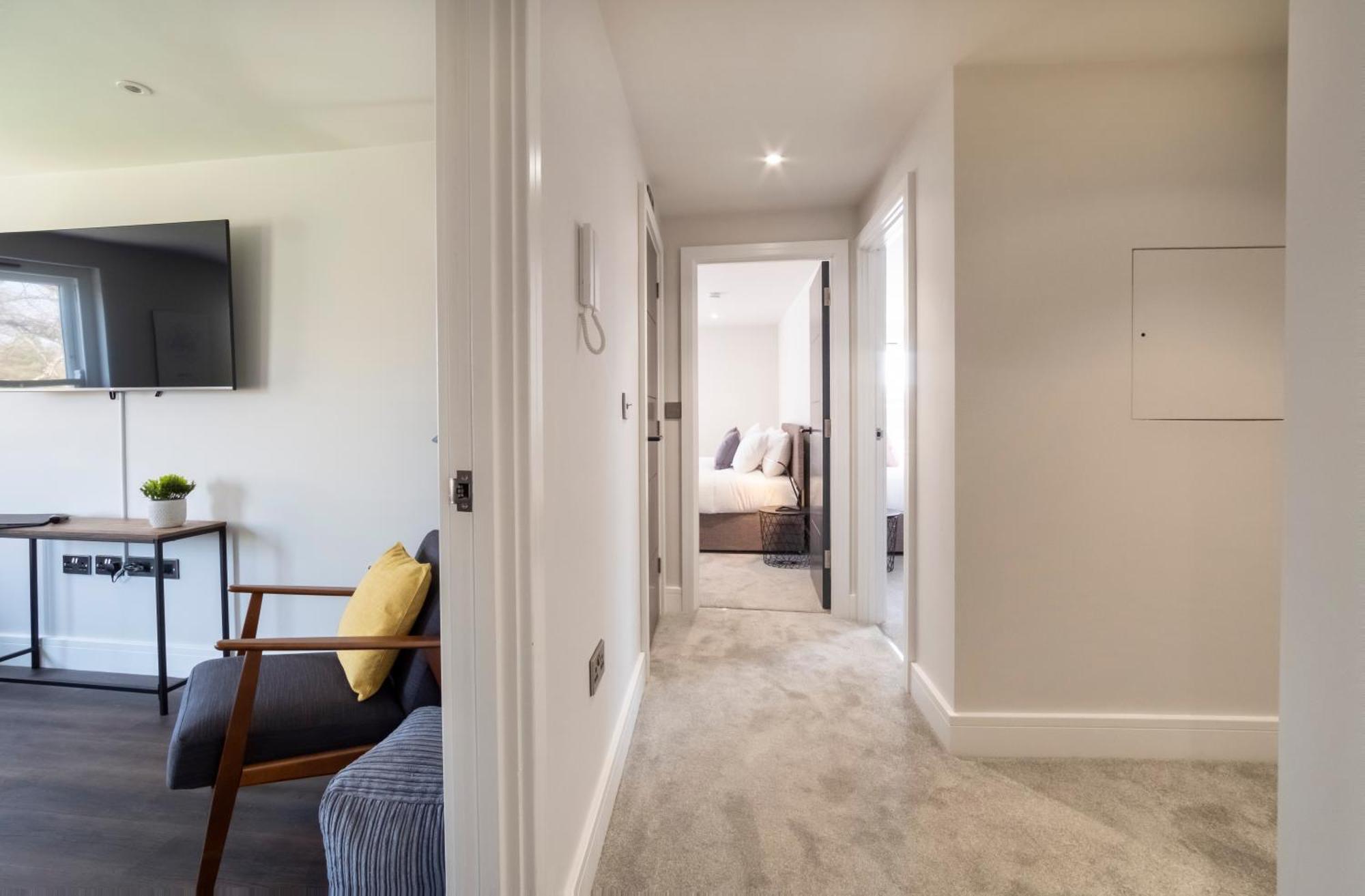 The Old Luxury Apartment *
